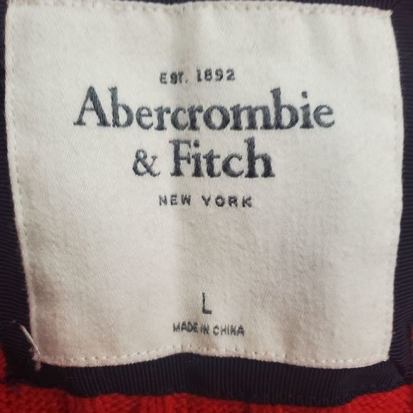 Abercrombie and Fitch red cable button down cardigan - Picture 3 of 7